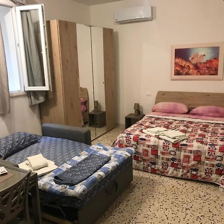 Della Cuba Vacanze Trapani Historic Center Экстерьер фото