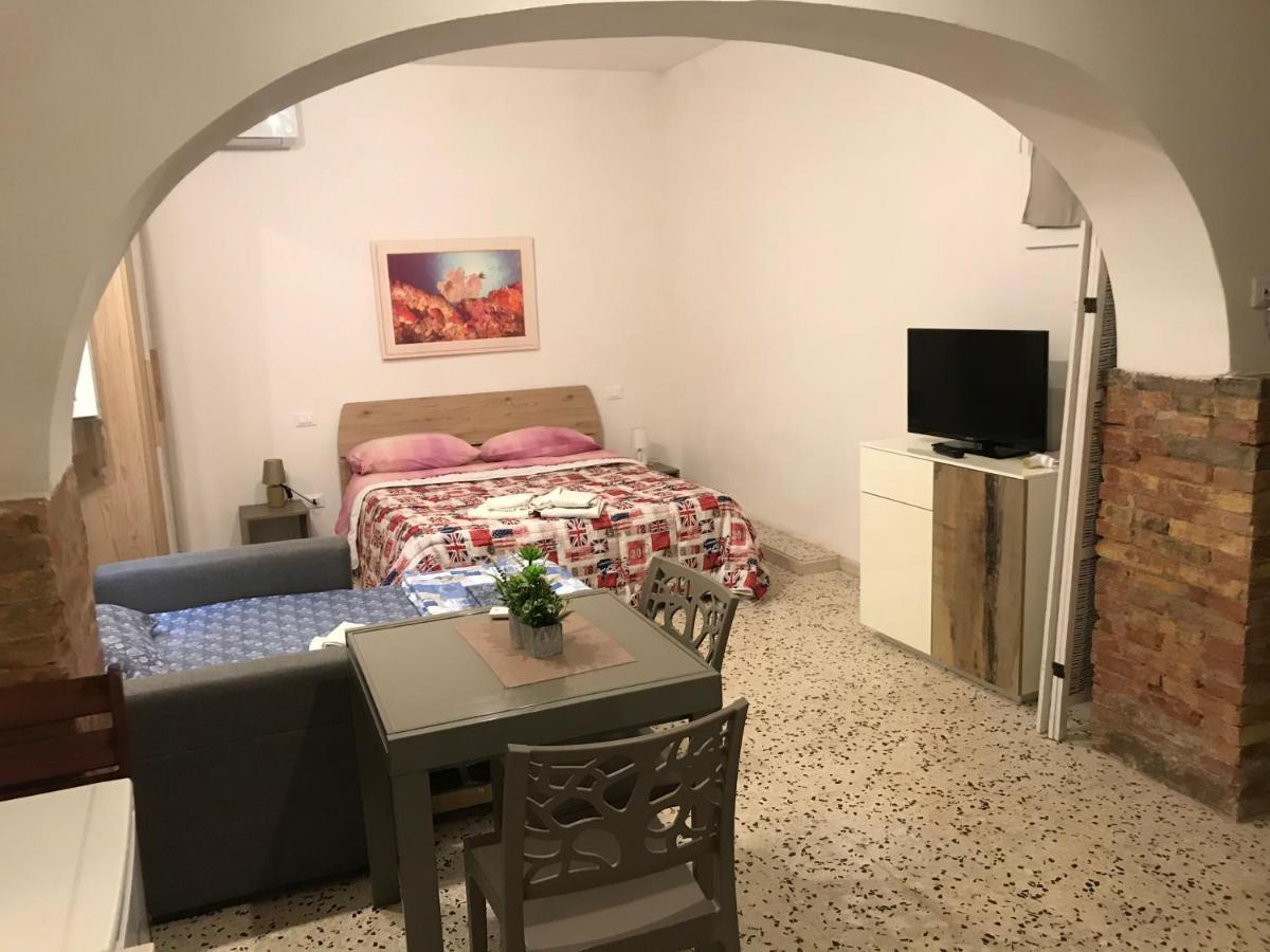 Della Cuba Vacanze Trapani Historic Center Экстерьер фото