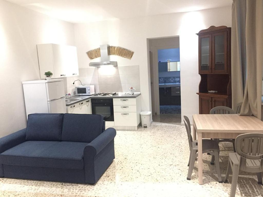 Della Cuba Vacanze Trapani Historic Center Экстерьер фото
